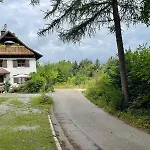 - In Der Hohen Eich Eg *