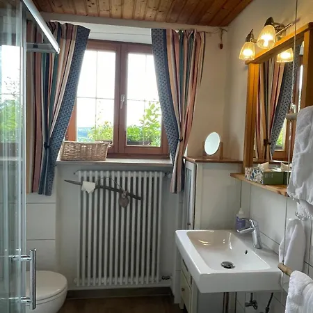 - In Der Hohen Eich Eg *